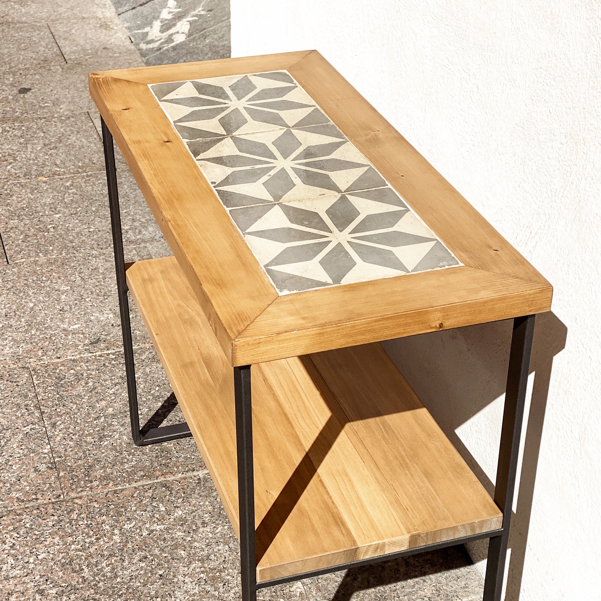 Mesa auxiliar GERTU · Brisa · N · 75x35